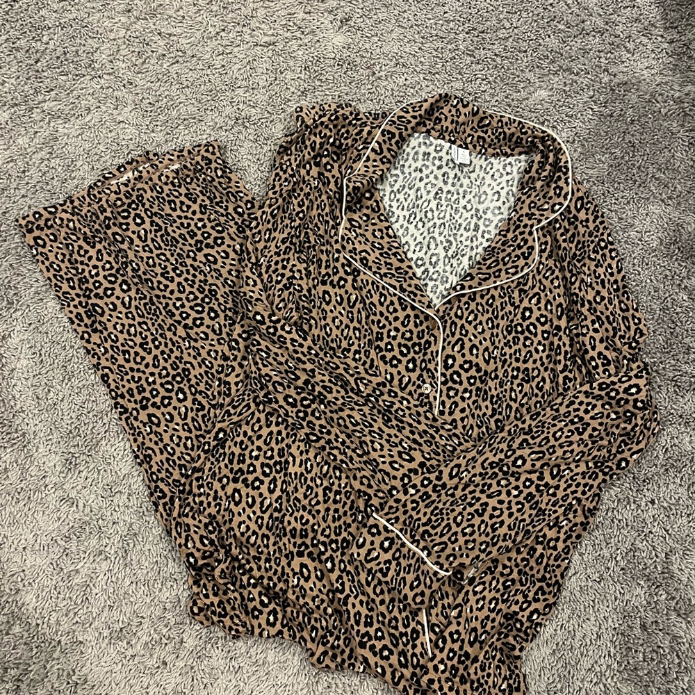 Nordstrom Moonlight Leopard Print Pajama Set